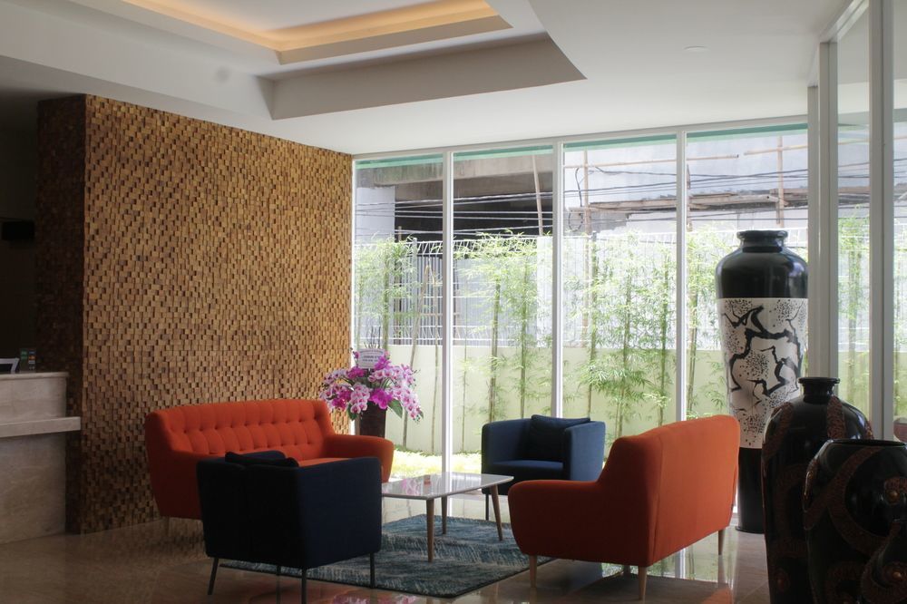 Grand Orchid Hotel Yogyakarta Maguwo Exterior photo
